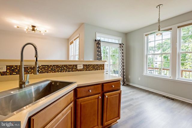 3385 BEECHCLIFF DR, Alexandria, VA 22306