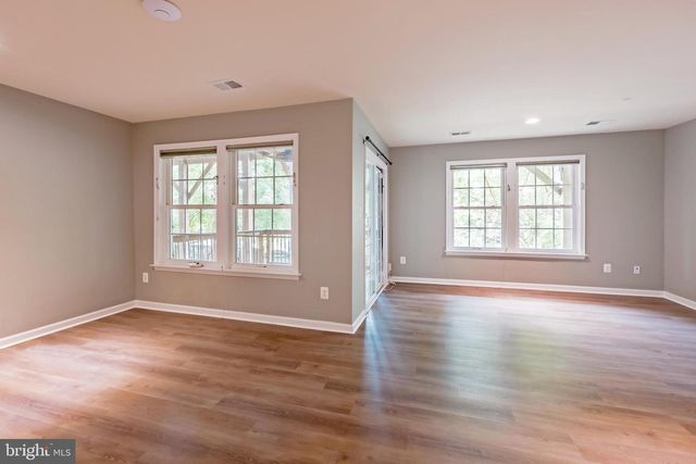 3385 BEECHCLIFF DR, Alexandria, VA 22306