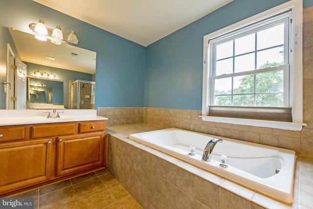 3385 BEECHCLIFF DR, Alexandria, VA 22306