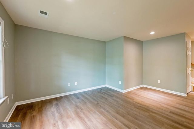 3385 BEECHCLIFF DR, Alexandria, VA 22306