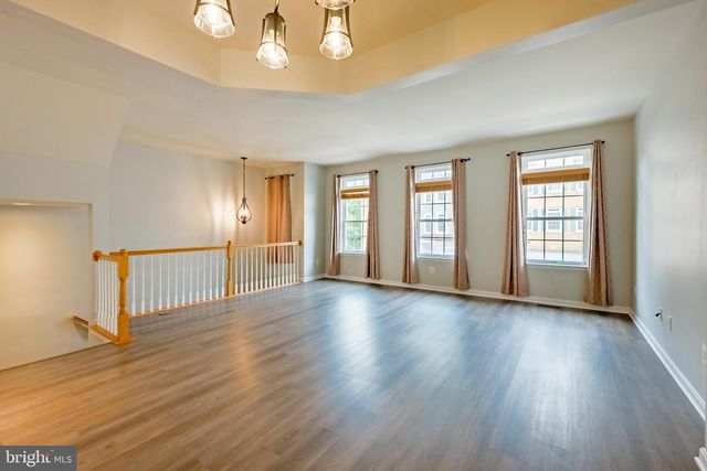 3385 BEECHCLIFF DR, Alexandria, VA 22306