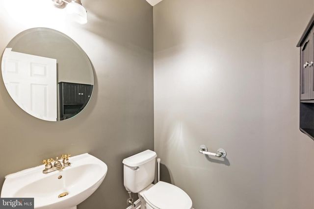 3385 BEECHCLIFF DR, Alexandria, VA 22306