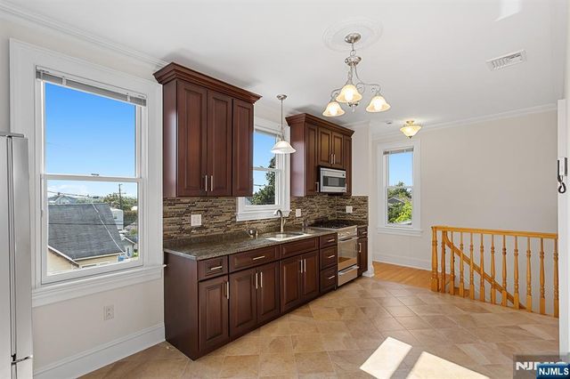 327 Lilac Lane 2, Carlstadt, NJ 07072