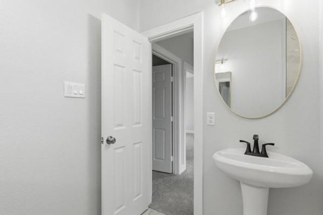 812 Linia Alfred, Cleveland, TX 77327