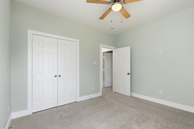 812 Linia Alfred, Cleveland, TX 77327