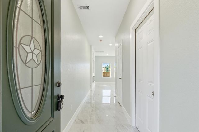 812 Linia Alfred, Cleveland, TX 77327