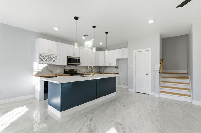 812 Linia Alfred, Cleveland, TX 77327