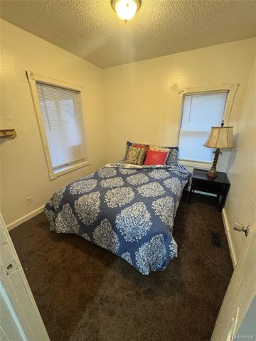 11108 Continental Avenue, Warren, MI 48089