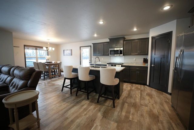 389 WILLIE MAYS CIRCLE, De Pere, WI 54115