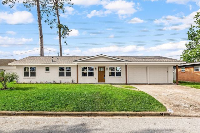 1041 Gardendale Drive, Houston, TX 77018