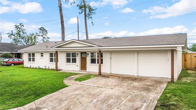 1041 Gardendale Drive, Houston, TX 77018
