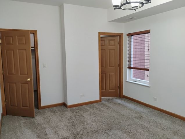 397 Alles Avenue 2, Des Plaines, IL 60016