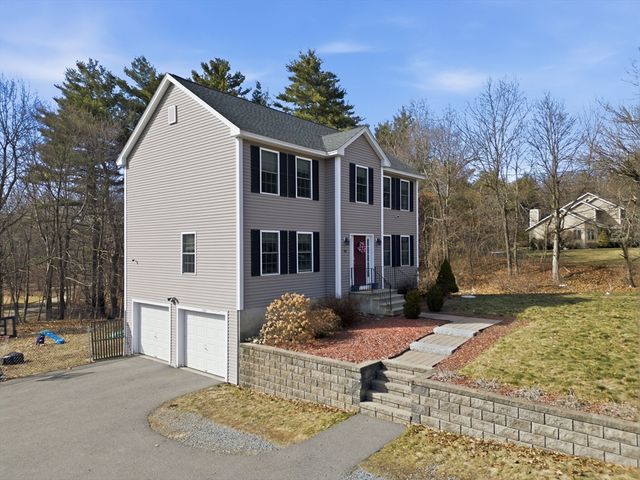 70 Frederick St, Fitchburg, MA 01420