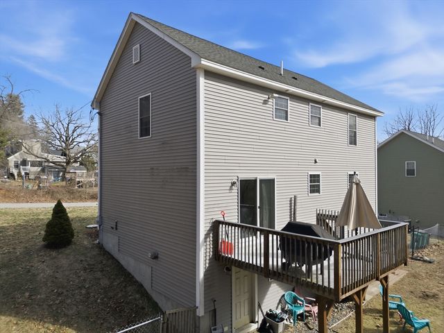 70 Frederick St, Fitchburg, MA 01420