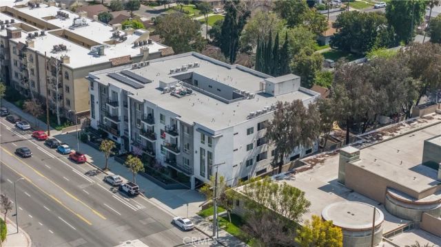 11616 Burbank Boulevard 305, North Hollywood, CA 91601