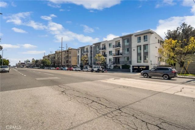 11616 Burbank Boulevard 305, North Hollywood, CA 91601