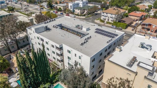 11616 Burbank Boulevard 305, North Hollywood, CA 91601