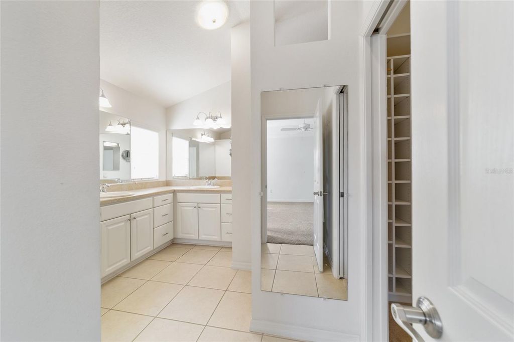 Image 24 of property listing at 2449 HEATH SPRINGS DRIVE, The Villages, FL 32162