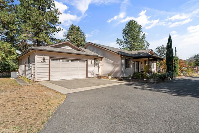 3000 Merlin Road, Grants Pass, OR 97526
