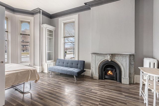 701 Center Ave Avenue, Bay City, MI 48708