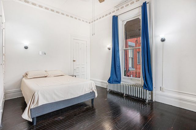 701 Center Ave Avenue, Bay City, MI 48708