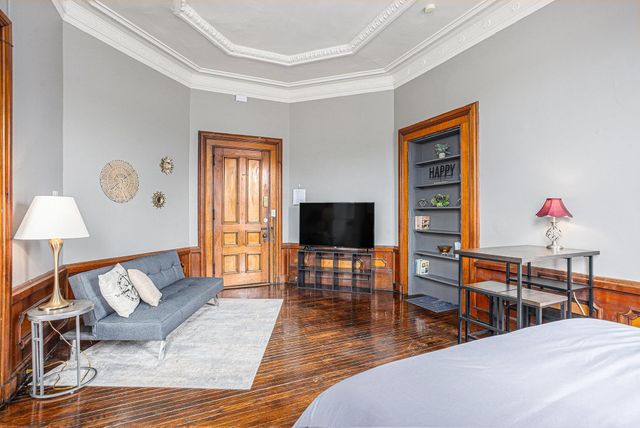 701 Center Ave Avenue, Bay City, MI 48708