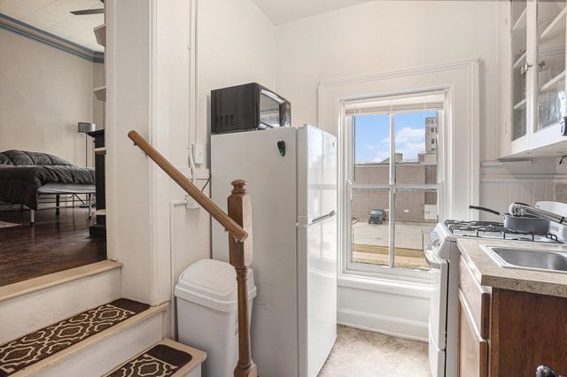 701 Center Ave Avenue, Bay City, MI 48708