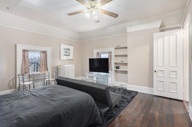 701 Center Ave Avenue, Bay City, MI 48708