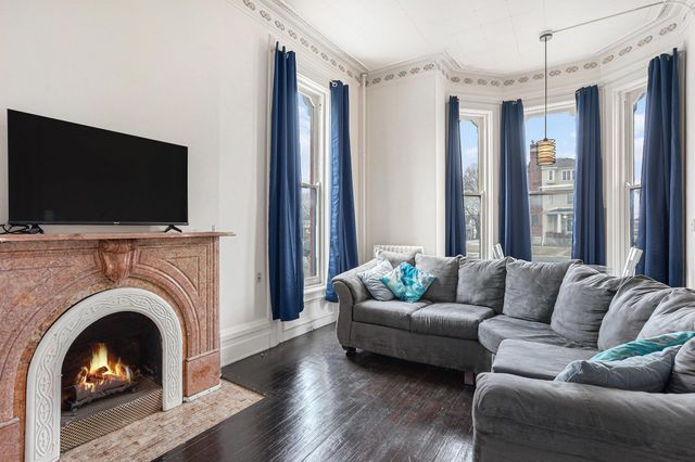 701 Center Ave Avenue, Bay City, MI 48708