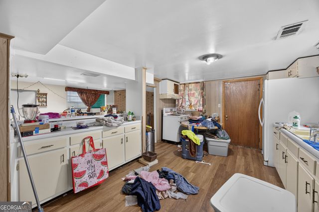 4690 Janice Drive, College Park, GA 30337