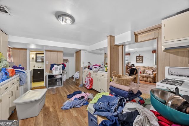 4690 Janice Drive, College Park, GA 30337