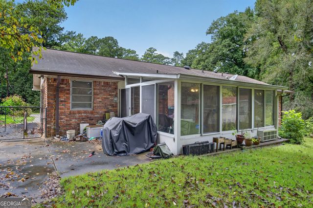4690 Janice Drive, College Park, GA 30337