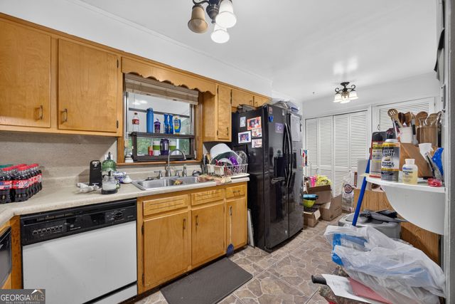 4690 Janice Drive, College Park, GA 30337