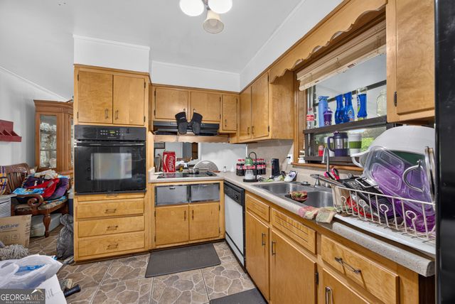 4690 Janice Drive, College Park, GA 30337