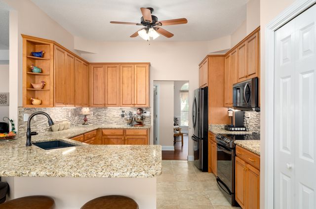 2002 Kildare Circle, Niceville, FL 32578