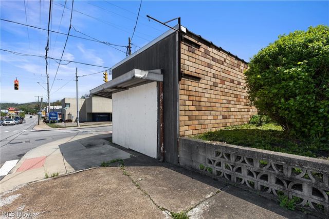 944 Commerce Street, Wellsburg, WV 26070