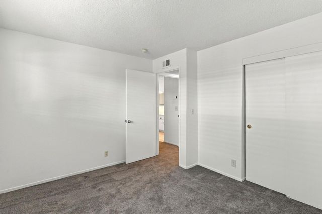 247 N capitol Avenue 168, San Jose, CA 95127