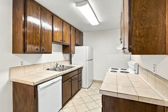 247 N capitol Avenue 168, San Jose, CA 95127