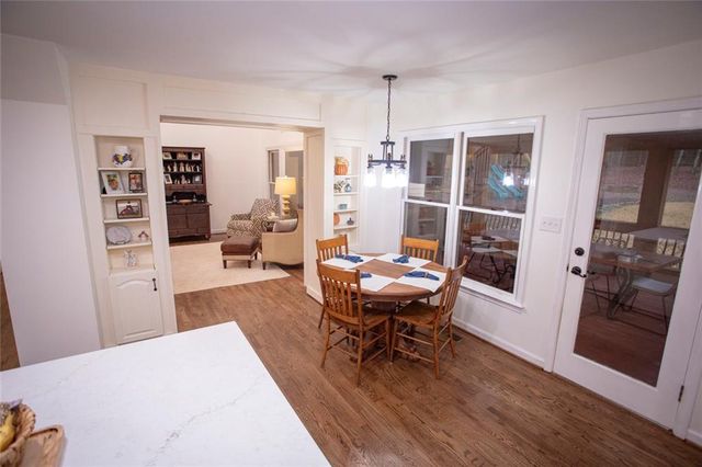 432 Westlake NW Drive, Marietta, GA 30064