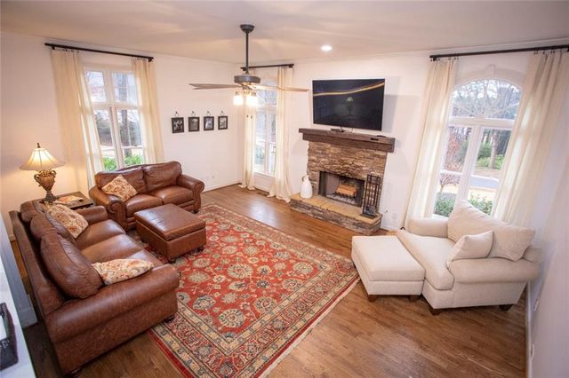 432 Westlake NW Drive, Marietta, GA 30064