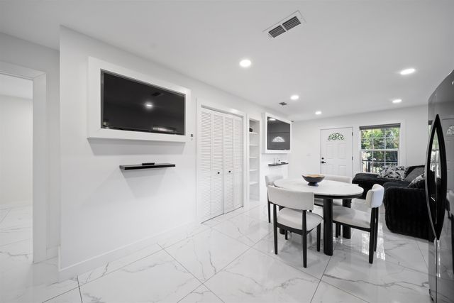 2403 Country Club Drive, Tallahassee, FL 32301