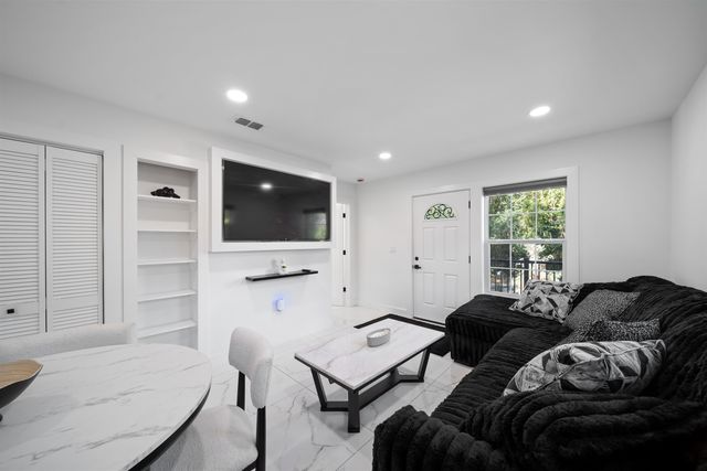 2403 Country Club Drive, Tallahassee, FL 32301