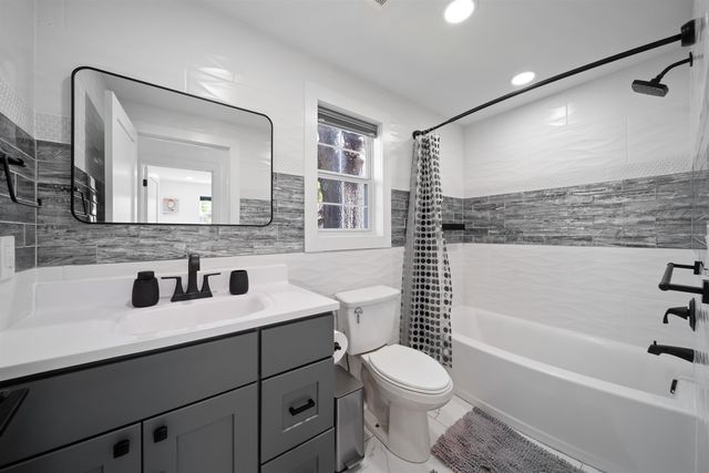 2403 Country Club Drive, Tallahassee, FL 32301