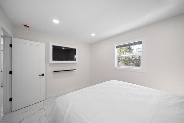 2403 Country Club Drive, Tallahassee, FL 32301