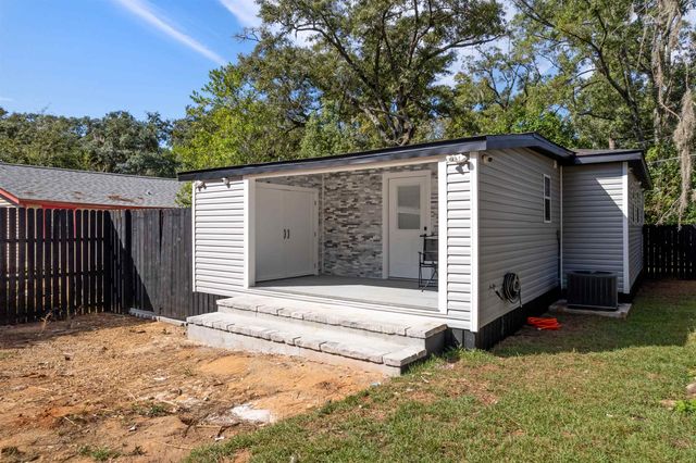 2403 Country Club Drive, Tallahassee, FL 32301