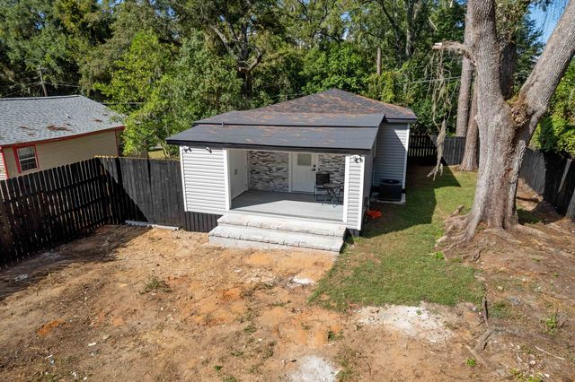 2403 Country Club Drive, Tallahassee, FL 32301