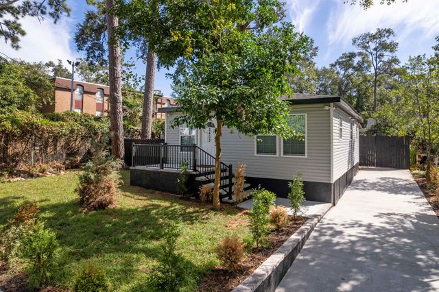 2403 Country Club Drive, Tallahassee, FL 32301