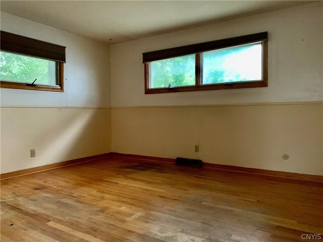 265 Girard Ave, Syracuse, NY 13207