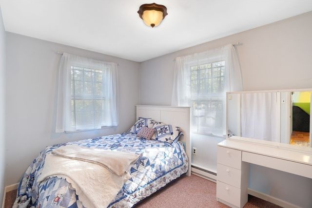 51 Lantern Ln, Tisbury, MA 02568