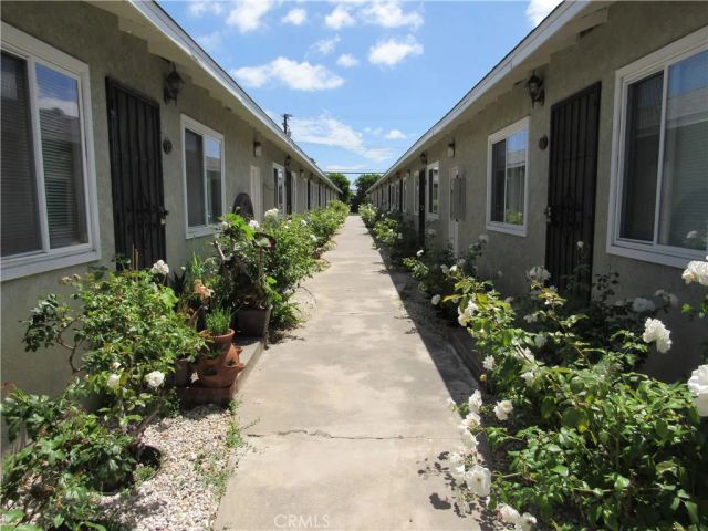 15121 Van Buren, Midway City, CA 92655